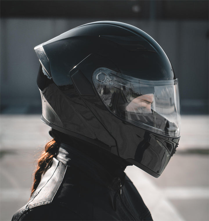 Why is black one of the most popular motorcycle helmet colors? How to keep ILM black motorcycle helmets clean and shiny?